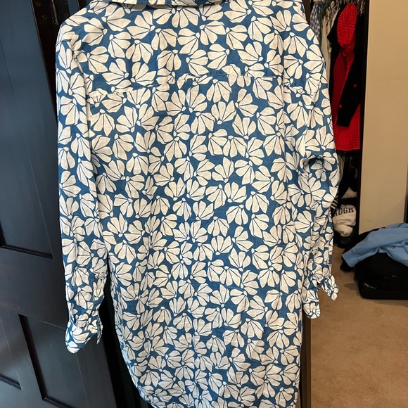 FRANK & EILEEN
MARY CLASSIC LINEN SHIRT DRESS | BLUE FLORAL - Picture 4 of 6